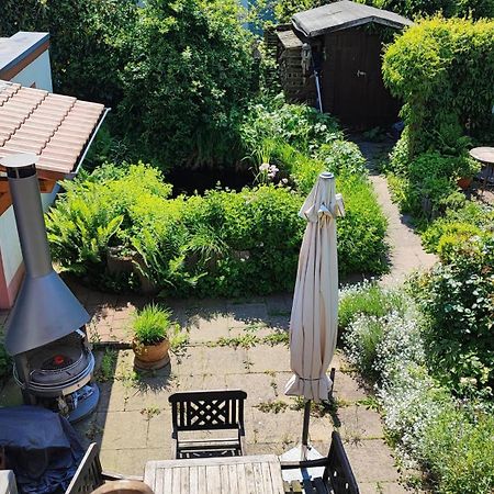 Farbenfrohe Ferienwohnung Detmold Esterno foto