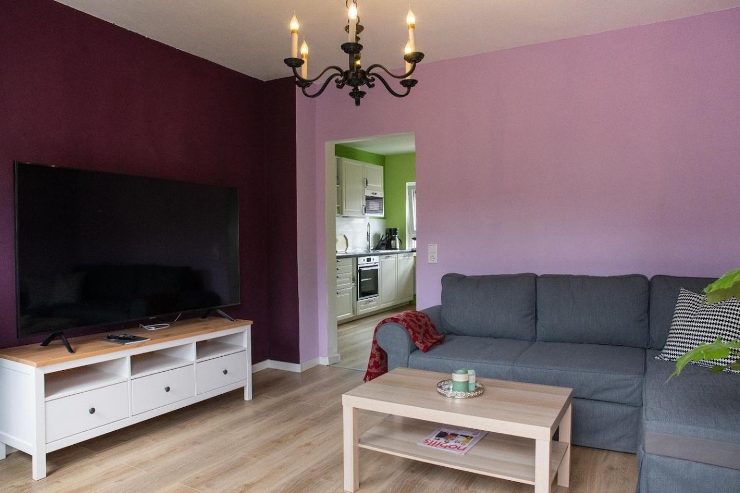 Farbenfrohe Ferienwohnung Detmold Esterno foto